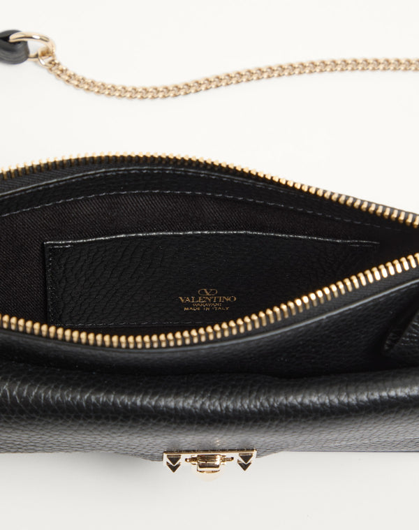 POUCH CON CATENA ROCKSTUD IN VITELLO GRANATO