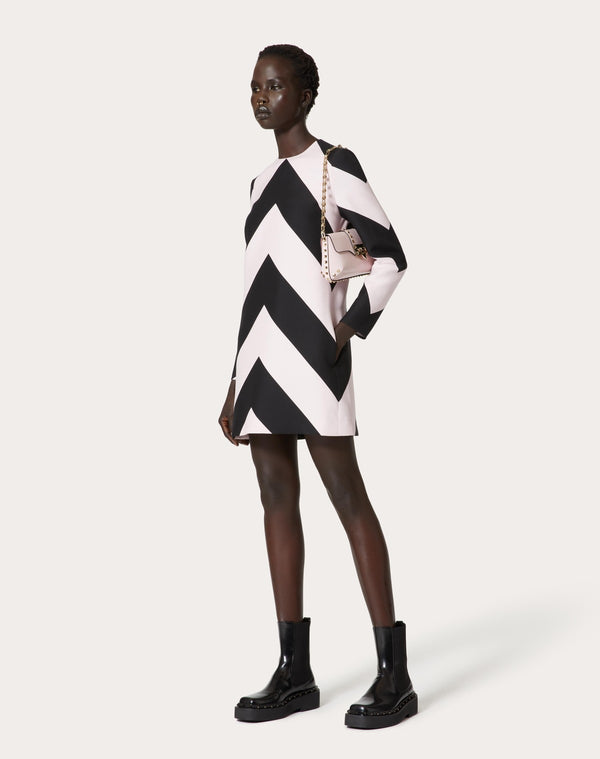 BORSA A SPALLA ROCKSTUD IN VITELLO