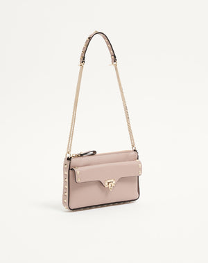 POUCH CON CATENA ROCKSTUD IN VITELLO GRANATO