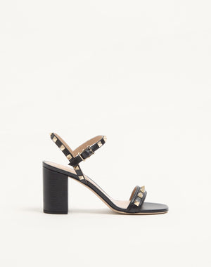 SANDALO ROCKSTUD IN VITELLO GRANATO CON CINTURINO 80MM