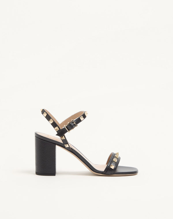 SANDALO ROCKSTUD IN VITELLO GRANATO CON CINTURINO 80MM