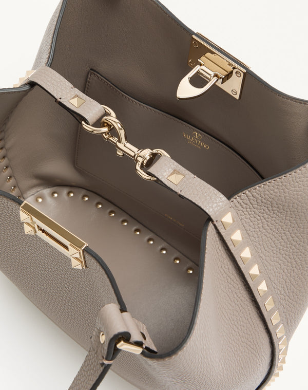 BORSA SHOPPING PICCOLA ROCKSTUD IN VITELLO GRANATO