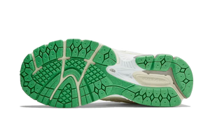New Balance 2002R GANNI Tórtola