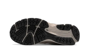 New Balance 2002R Marblehead