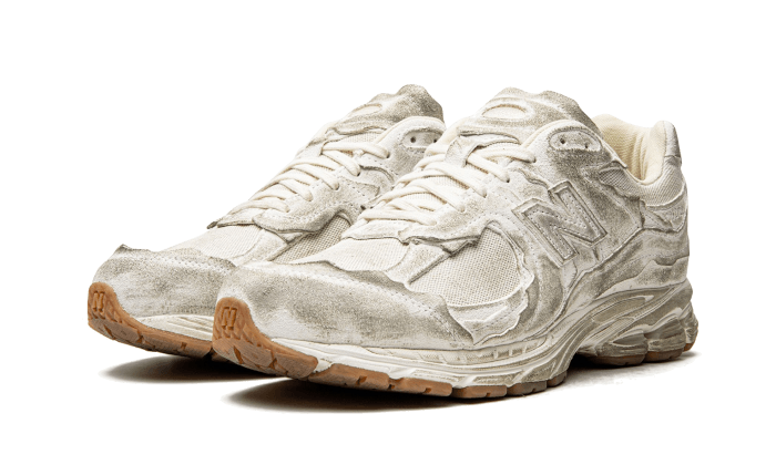 New Balance 2002R Protection Pack Distressed