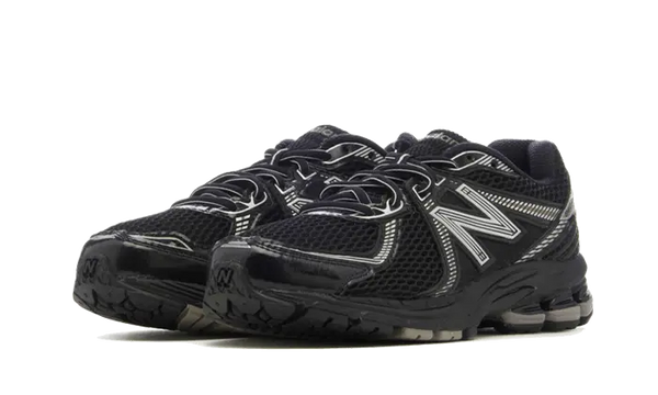 New Balance 860 Black Silver