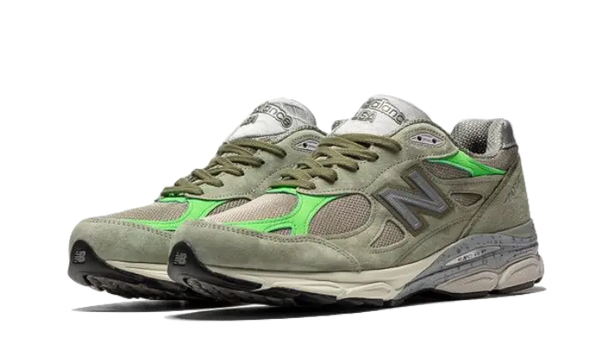New Balance 990 V3 Patta Keep Your Family Close