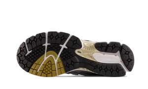 1906R White Navy Gold New Balance  Sneakers