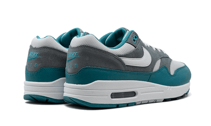 nike-air-max-1-sc-noise-aqua