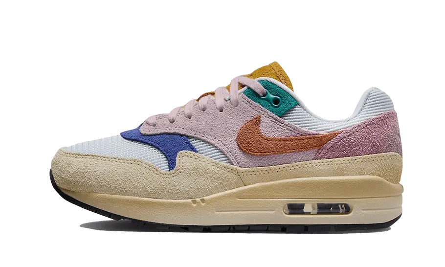 Nike Air Max 1 Tan Líneas