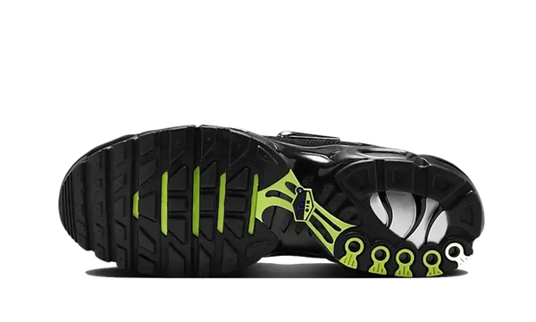 Nike Air Max Plus Black Volt Silver