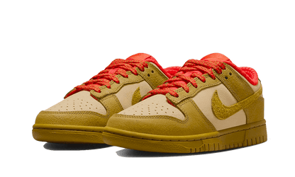 Nike Dunk Low Bronzine Sesame Picante Red