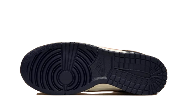 Nike Dunk Low "From Nike To You" Navy Vanilla