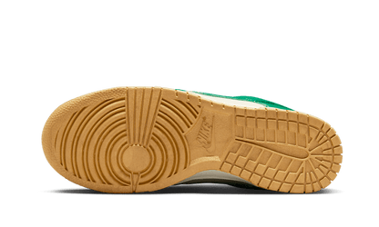 Nike Dunk Low Malachite University Gold