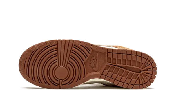 Nike Dunk Low Medium Curry