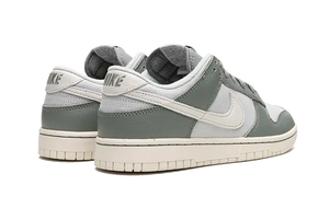 Dunk Low Mica Green Nike  Sneakers