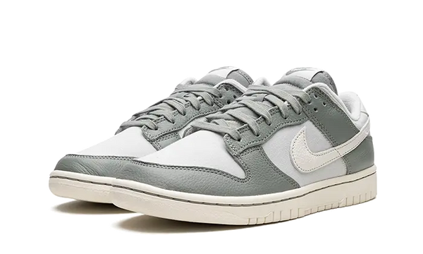 Dunk Low Mica Green Nike  Sneakers