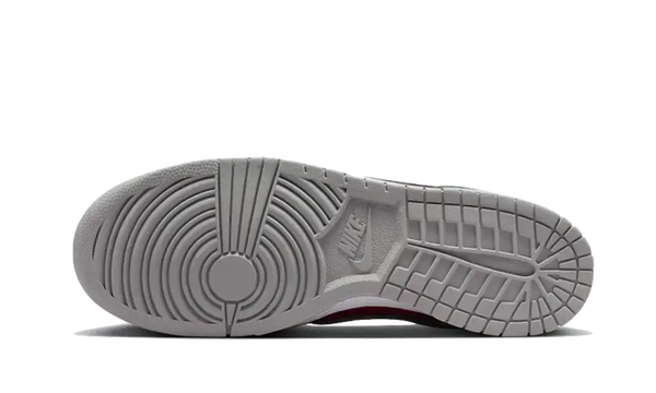 Nike Dunk Low Reverse Ultraman