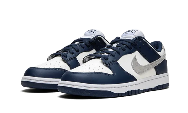 Nike Dunk Low Summit White Midnight Navy 