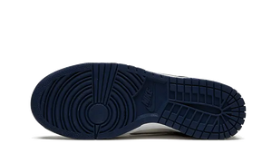 Nike Dunk Low Summit White Midnight Navy 