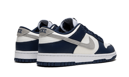 Nike Dunk Low Summit White Midnight Navy 