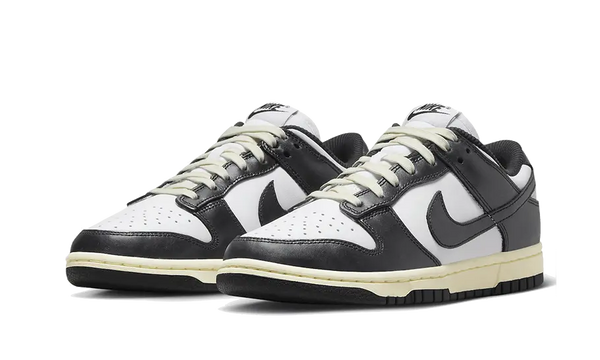 Nike Dunk Low Vintage Panda