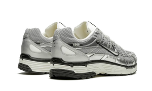 nike-p-6000-metallic-silver