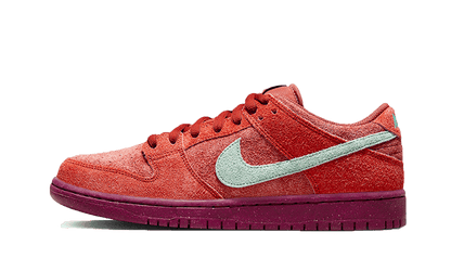 Nike SB Dunk Low Mystic Red