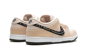 Nike SB Dunk Low Albino & Preto 