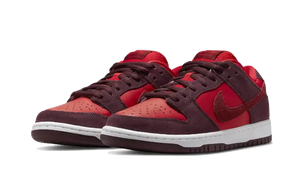Nike SB Dunk Low Cherry