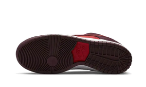 Nike SB Dunk Low Cherry