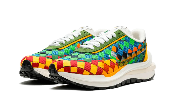 nike-vaporwaffle-woven-sacai-jean-paul-gaultier-verde-gusto