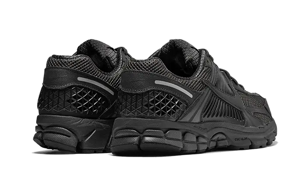 Nike Vomero 5 Triple Black