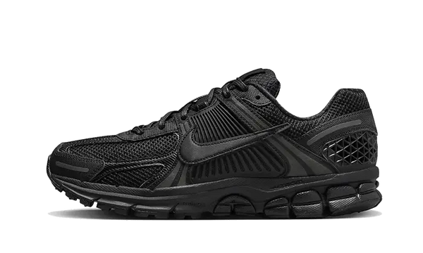 Nike Vomero 5 Triple Black