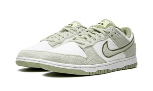 Nike Dunk Low SE Fleece Green