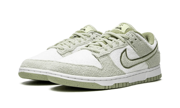 Nike Dunk Low SE Fleece Green