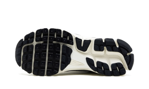 Nike Zoom Vomero 5 Photon Dust 