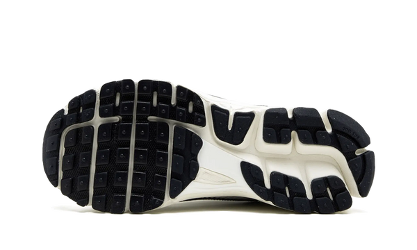 Nike Zoom Vomero 5 Photon Dust 