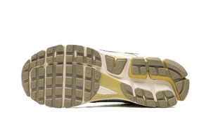 Nike Zoom Vomero 5 Light Bone Medium Olive