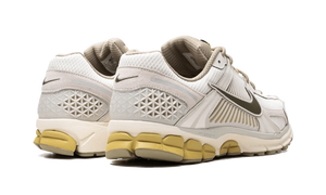 Nike Zoom Vomero 5 Light Bone Medium Olive