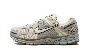 Nike Zoom Vomero 5 Light Orewood Brown