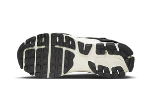 Nike Zoom Vomero 5 Timeless Panda Dunk
