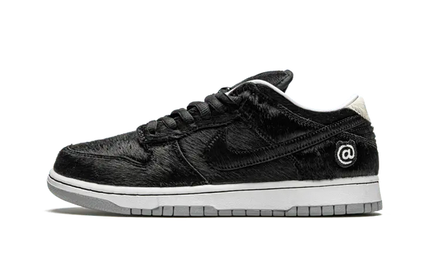 Nike SB Dunk Low BE@RBRICK Medicom Toy - CZ5127-001
