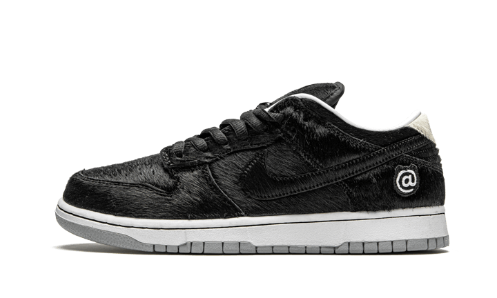 Nike SB Dunk Low BE@RBRICK Medicom Toy - CZ5127-001