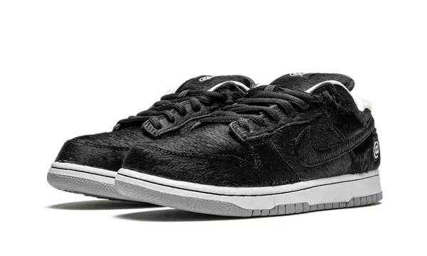 Nike SB Dunk Low BE@RBRICK Medicom Toy - CZ5127-001
