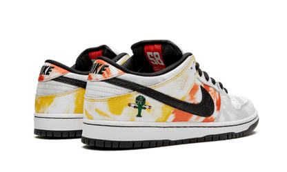 Nike SB Dunk Low Raygun Away - BQ6832-101