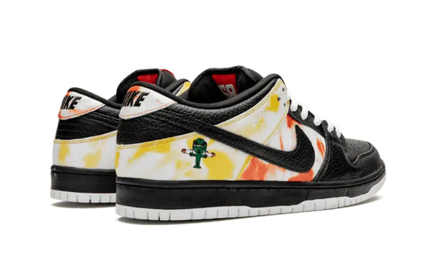 Nike SB Dunk Low Raygun Home - 304292-803