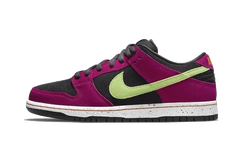 SB Dunk Low Prune Rouge