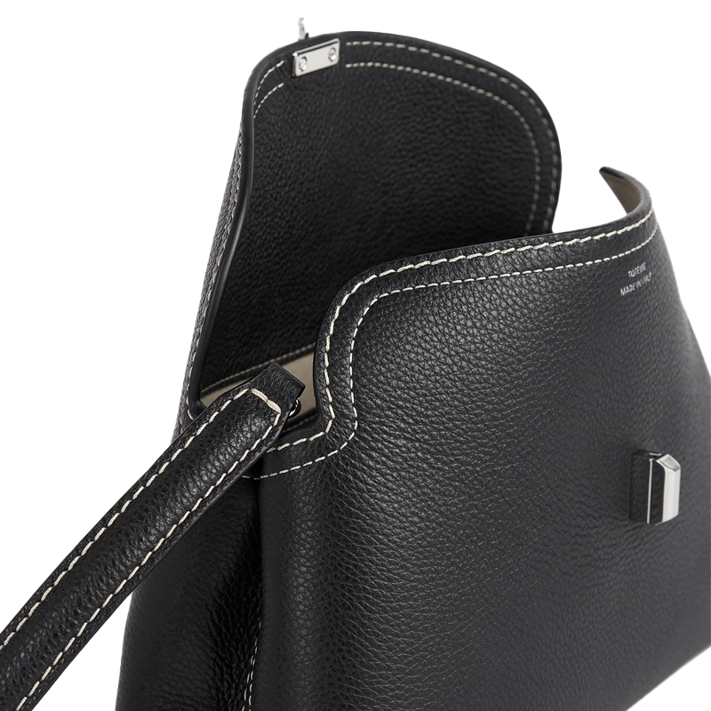 T-Lock Clutch Grained Leather Black Silver