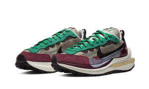 Nike Vaporwaffle Sacai Villain Red Neptune Green - DD3035-200